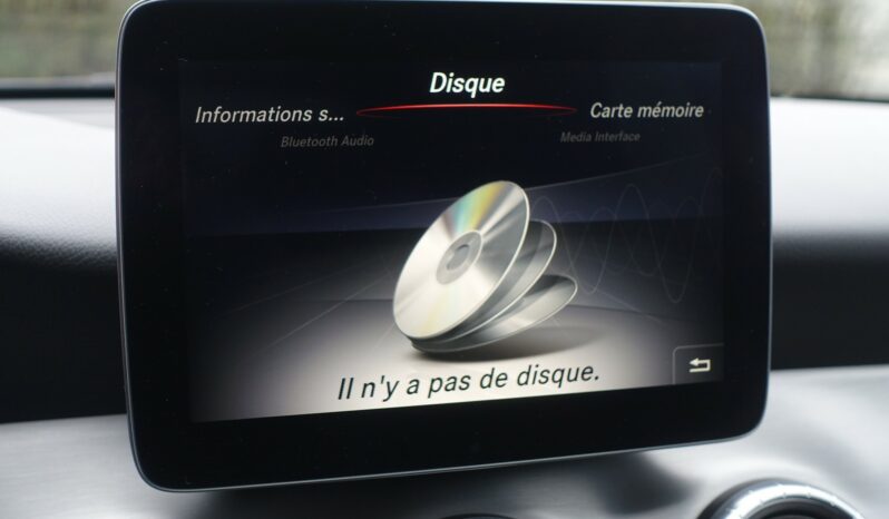 MERCEDES CLASSE CLA 200D BERLINE  AMG-LINE complet