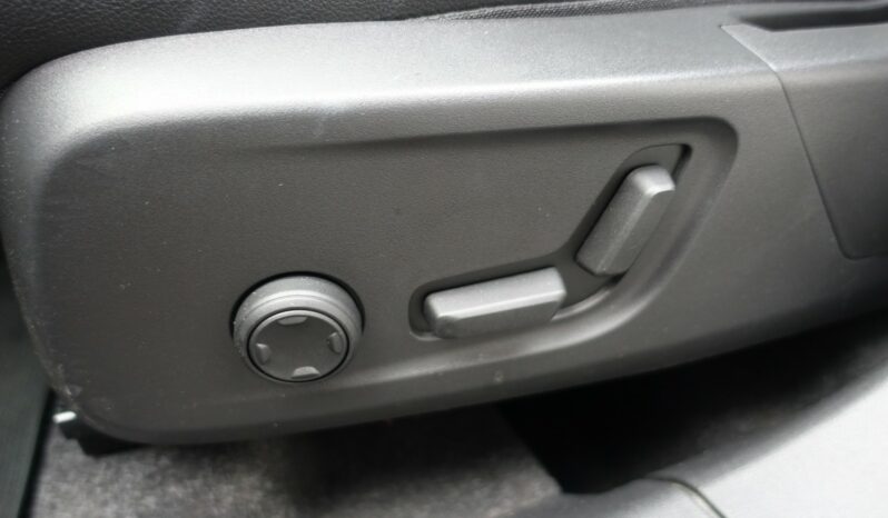 VOLVO XC 40 T4 HYBRIDE RECHARGEABLE GEARTRONIC 211 CH  INSCIPTION complet