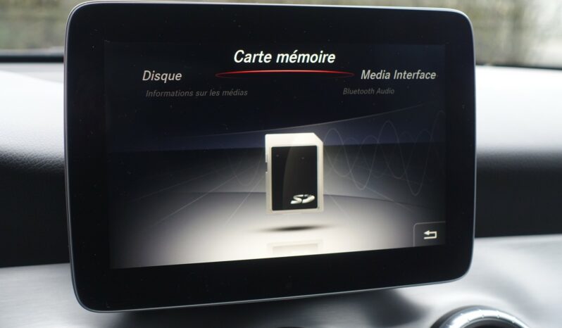 MERCEDES CLASSE CLA 200D BERLINE  AMG-LINE complet