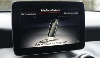 MERCEDES CLASSE CLA 200D BERLINE  AMG-LINE complet