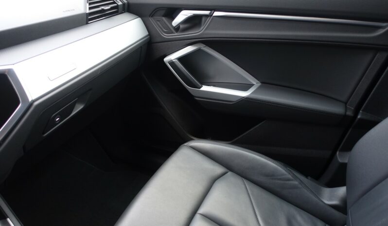 AUDI Q3 35 TDI 150 CH S-TRONIC complet