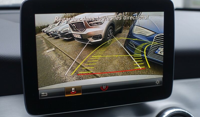 MERCEDES CLASSE CLA 200D BERLINE  AMG-LINE complet