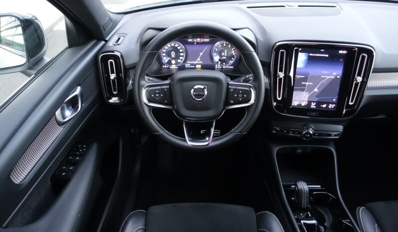 VOLVO XC 40 T4 HYBRIDE RECHARGEABLE GEARTRONIC 211 CH  R-DESIGN complet