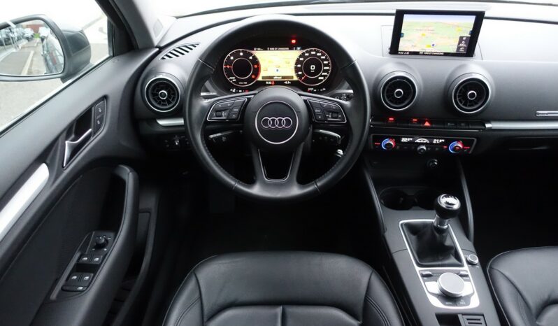 AUDI A3 BERLINE 35 TDI 150 CH  S-LINE complet