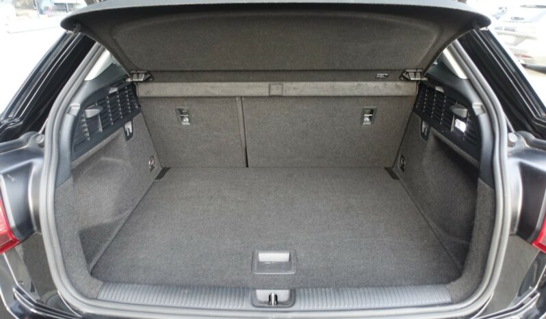 AUDI Q2 35 TFSI 150 CH S-TRONIC S-LINE complet