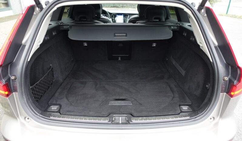 VOLVO V 60 T6 AWD GEARTRONIC 340CH HYBRIDE RECHARGEABLE  INSCRIPTION complet