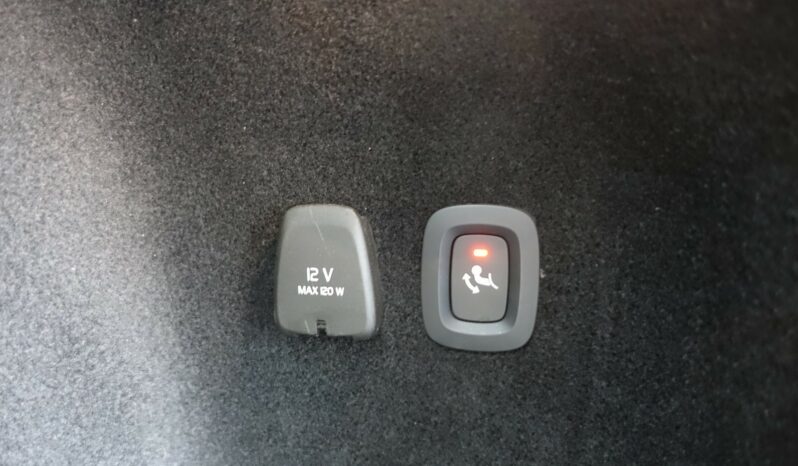 VOLVO V 60 T6 AWD GEARTRONIC 340CH HYBRIDE RECHARGEABLE  INSCRIPTION complet