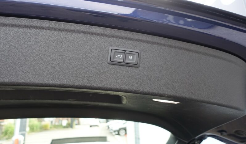 AUDI Q5 55 TFSI E 367 CH QUATTRO S-TRONIC HYBRIDE RECHARGEABLE S-LINE complet