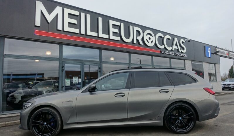 BMW 330 E HYBRIDE RECHARGEABLE 292 CH  PACK M complet