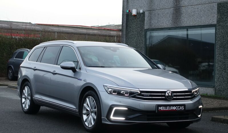 VOLKSWAGEN PASSAT SW 218 CH GTE HYBRIDE RECHARGEABLE DSG complet