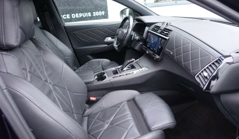 DS7 CROSSBACK HDI EAT8 130 CH SO-CHIC RIVOLI complet