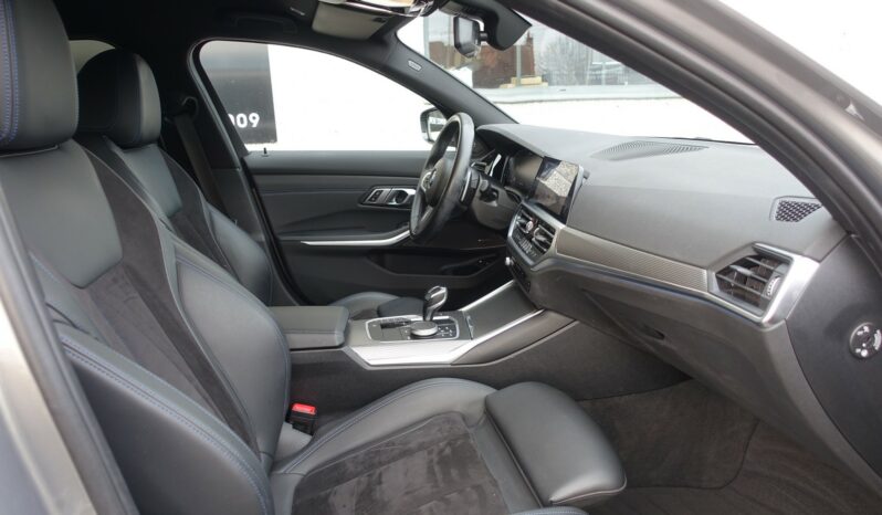 BMW 330 E HYBRIDE RECHARGEABLE 292 CH  PACK M complet