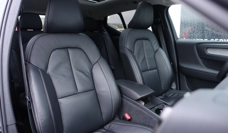 VOLVO XC 40 T4 HYBRIDE RECHARGEABLE GEARTRONIC 211 CH  INSCRIPTION complet