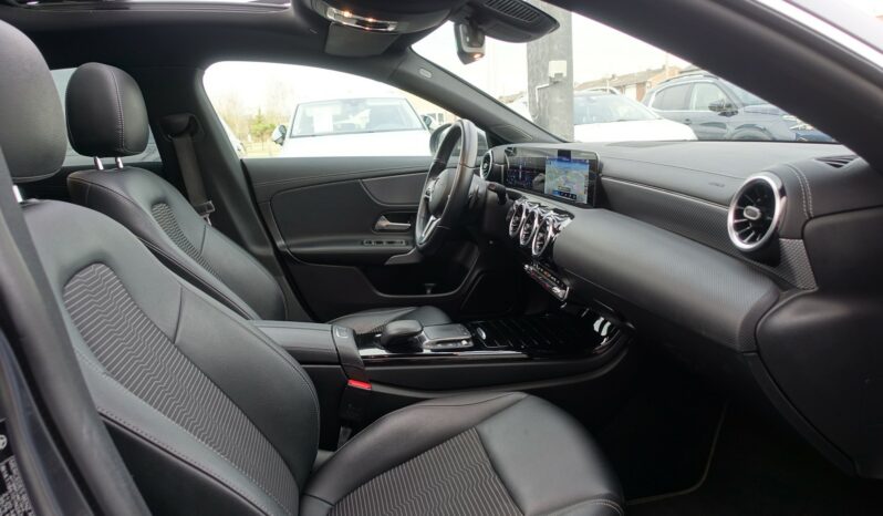 MERCEDES CLASSE CLA SHOOTING BRAKE 180D 8G-DCT complet