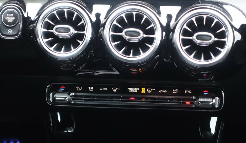 MERCEDES CLASSE CLA 200D SHOOTING BRAKE 150 CH 8G-DCT AMG-LINE complet