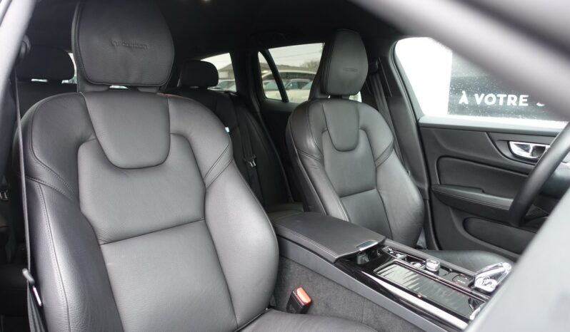 VOLVO V 60 T6 AWD GEARTRONIC 340CH HYBRIDE RECHARGEABLE  INSCRIPTION complet