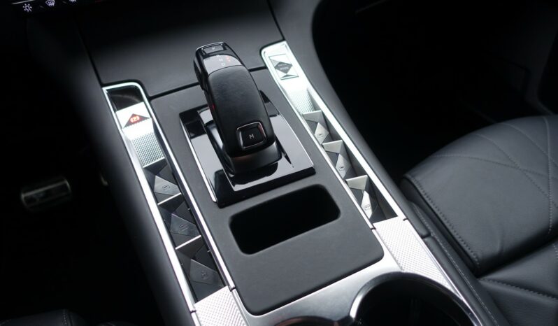 DS7 CROSSBACK HDI EAT8 130 CH SO-CHIC RIVOLI complet