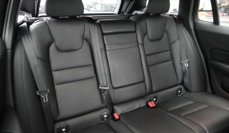 VOLVO V 60 T6 AWD GEARTRONIC 340CH HYBRIDE RECHARGEABLE  INSCRIPTION complet