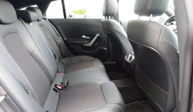 MERCEDES CLASSE CLA SHOOTING BRAKE 180D 8G-DCT complet