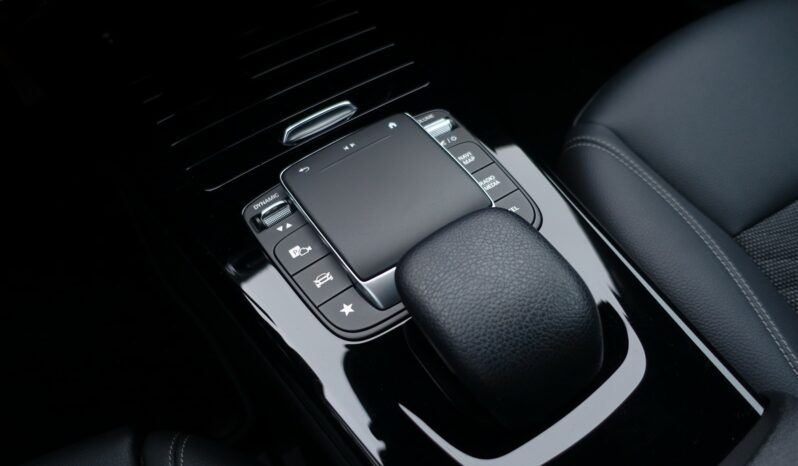 MERCEDES CLASSE A BERLINE 180d 8G-DCT complet