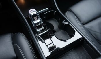 VOLVO XC 40 T4 HYBRIDE RECHARGEABLE GEARTRONIC 211 CH  INSCRIPTION complet