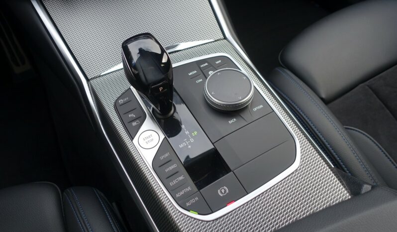 BMW 330 E HYBRIDE RECHARGEABLE 292 CH  PACK M complet