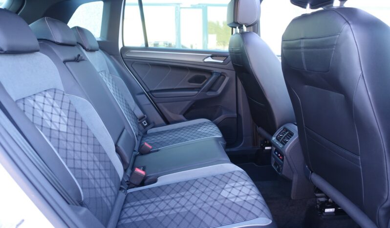 VOLKSWAGEN TIGUAN 2.0L TDI DSG7 150 CH IQ-DRIVE R-LINE complet