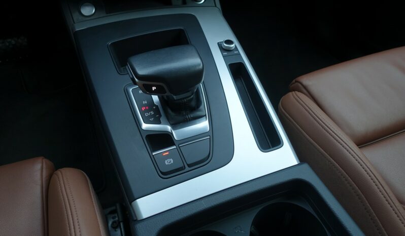 AUDI Q5 SPORTBACK 50 TFSI E 299 CH QUATTRO S-TRONIC HYBRIDE RECHARGEABLE  S-LINE complet