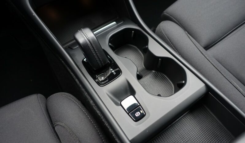 VOLVO XC 40 T4 HYBRIDE RECHARGEABLE GEARTRONIC 211 CH  INSCRIPTION complet