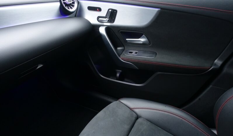 MERCEDES CLASSE CLA 200D SHOOTING BRAKE 150 CH 8G-DCT AMG-LINE complet