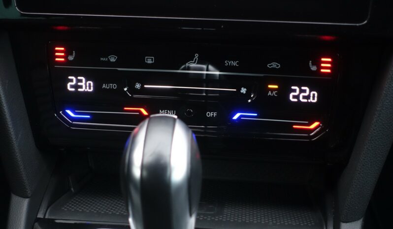 VOLKSWAGEN PASSAT SW 218 CH GTE HYBRIDE RECHARGEABLE DSG complet