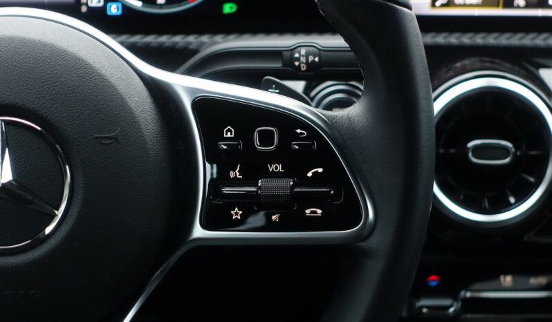 MERCEDES CLASSE A BERLINE 180d 8G-DCT complet