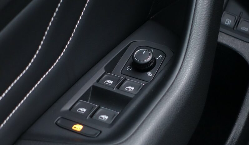 VOLKSWAGEN PASSAT SW 218 CH GTE HYBRIDE RECHARGEABLE DSG complet