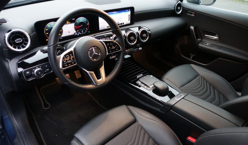 MERCEDES CLASSE A BERLINE 180d 8G-DCT complet