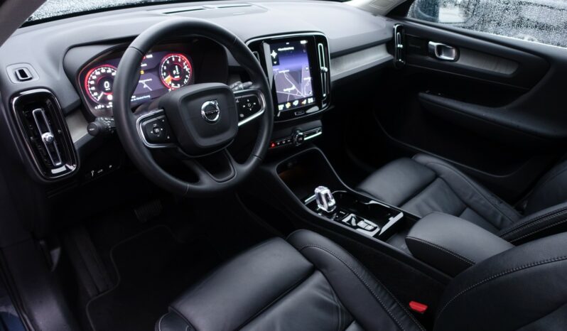 VOLVO XC 40 T4 HYBRIDE RECHARGEABLE GEARTRONIC 211 CH  INSCRIPTION complet