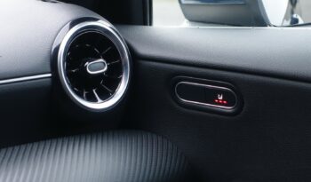 MERCEDES CLASSE A BERLINE 180d 8G-DCT complet