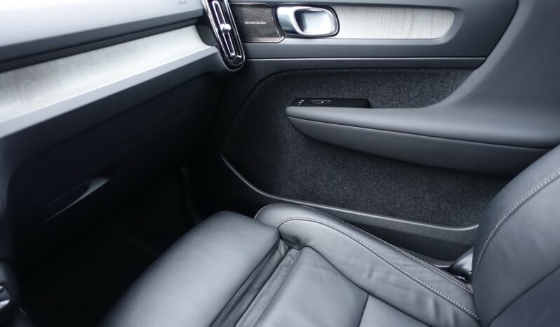 VOLVO XC 40 T4 HYBRIDE RECHARGEABLE GEARTRONIC 211 CH  INSCRIPTION complet