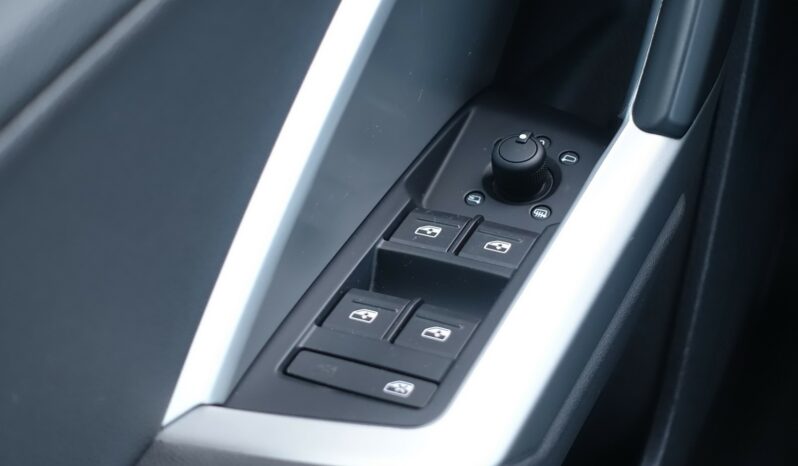 AUDI Q3 35 TDI 150 CH S-TRONIC  S-LINE complet