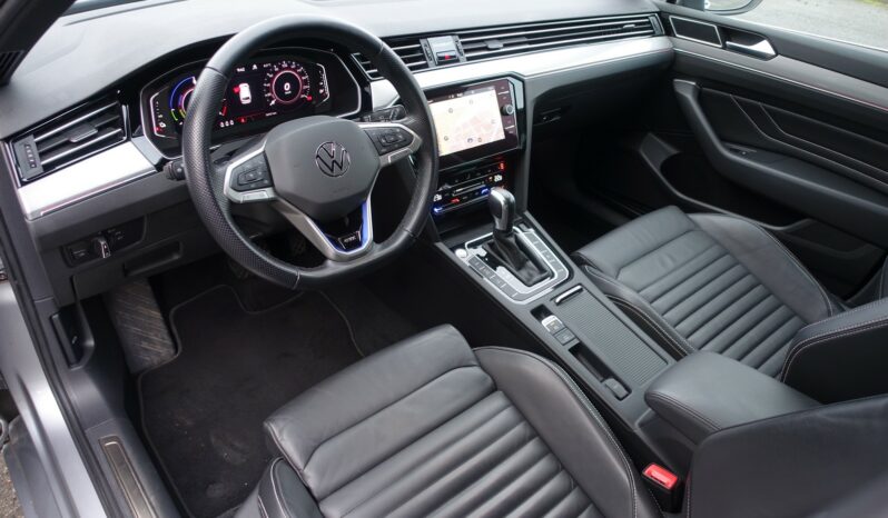 VOLKSWAGEN PASSAT SW 218 CH GTE HYBRIDE RECHARGEABLE DSG complet