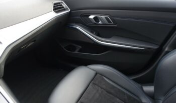 BMW 330 E HYBRIDE RECHARGEABLE 292 CH  PACK M complet