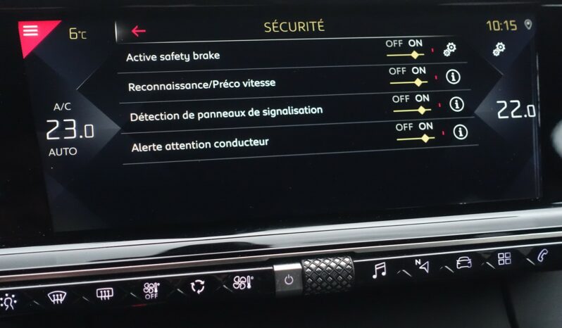 DS7 CROSSBACK HDI EAT8 130 CH SO-CHIC RIVOLI complet