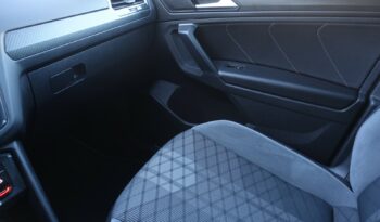 VOLKSWAGEN TIGUAN 2.0L TDI DSG7 150 CH IQ-DRIVE R-LINE complet