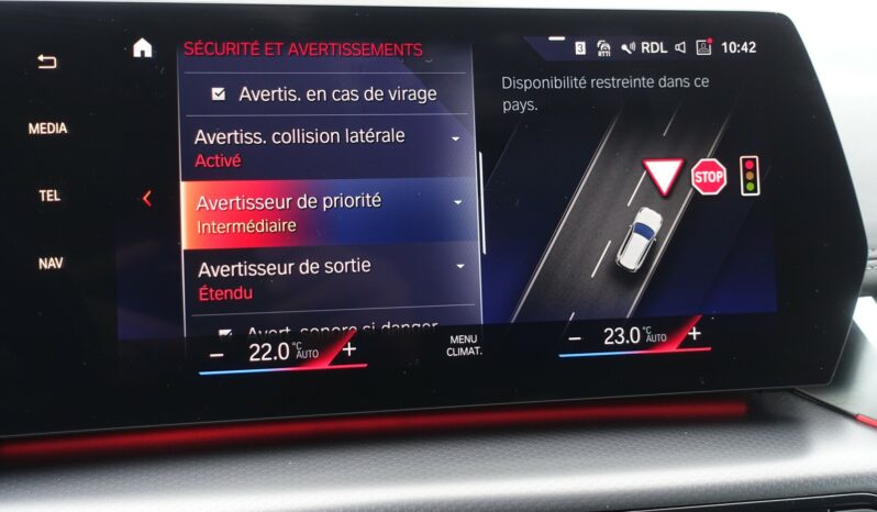 BMW X1 X-DRIVE 30EA DKG7 HYBRIDE RECHARGEABLE 326 CH M-SPORT complet