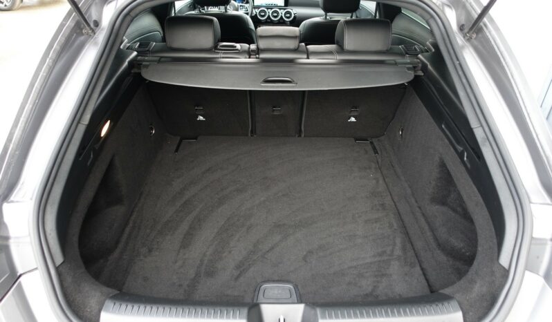 MERCEDES CLASSE CLA SHOOTING BRAKE 180D 8G-DCT complet