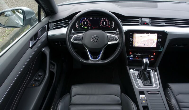 VOLKSWAGEN PASSAT SW 218 CH GTE HYBRIDE RECHARGEABLE DSG complet