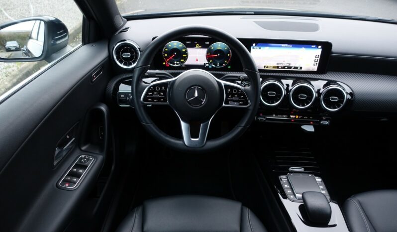 MERCEDES CLASSE A BERLINE 180d 8G-DCT complet