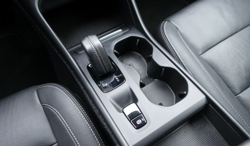 VOLVO XC 40 T5 HYBRIDE RECHARGEABLE GEARTRONIC 262 CH  INSCRIPTION complet