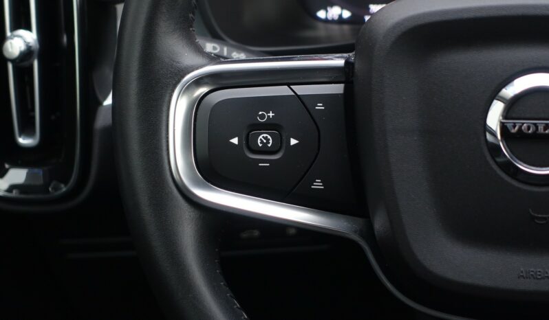 VOLVO XC 40 T5 HYBRIDE RECHARGEABLE GEARTRONIC 262 CH  INSCRIPTION complet