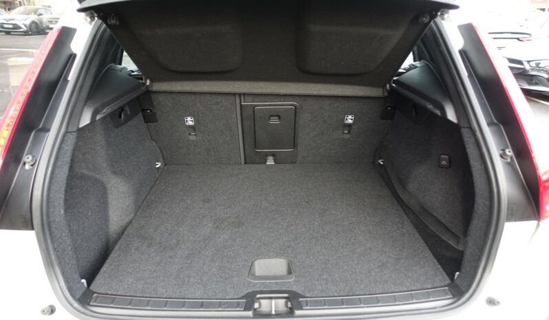 VOLVO XC 40 T5 HYBRIDE RECHARGEABLE GEARTRONIC 262 CH  INSCRIPTION complet