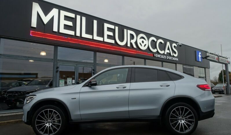 MERCEDES CLASSE GLC COUPE 300 DE 4 MATIC 9G-DCT 306 CH HYBRIDE RECHARGEABLE  AMG-LINE complet
